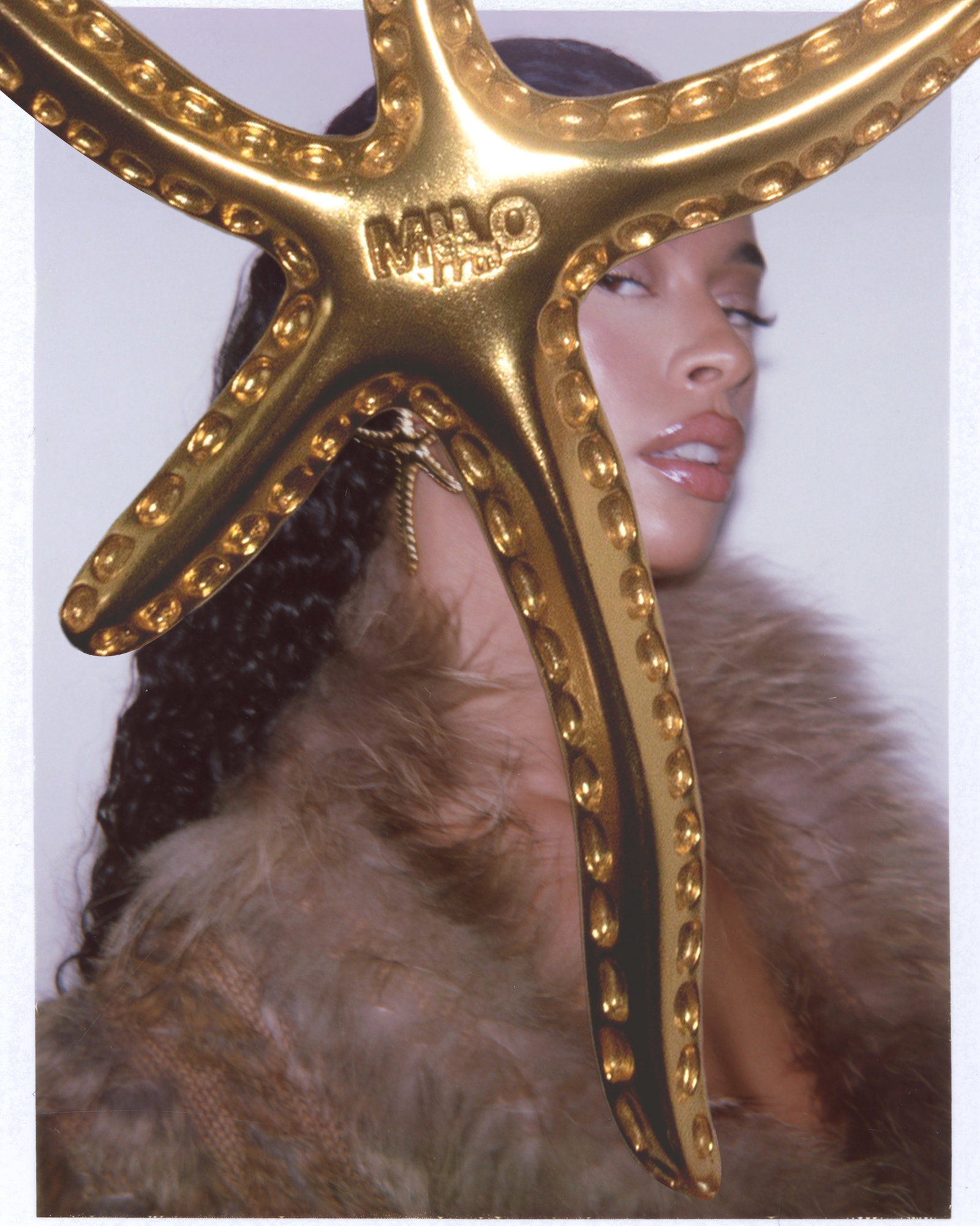 01 THE SEA STARS GOLD