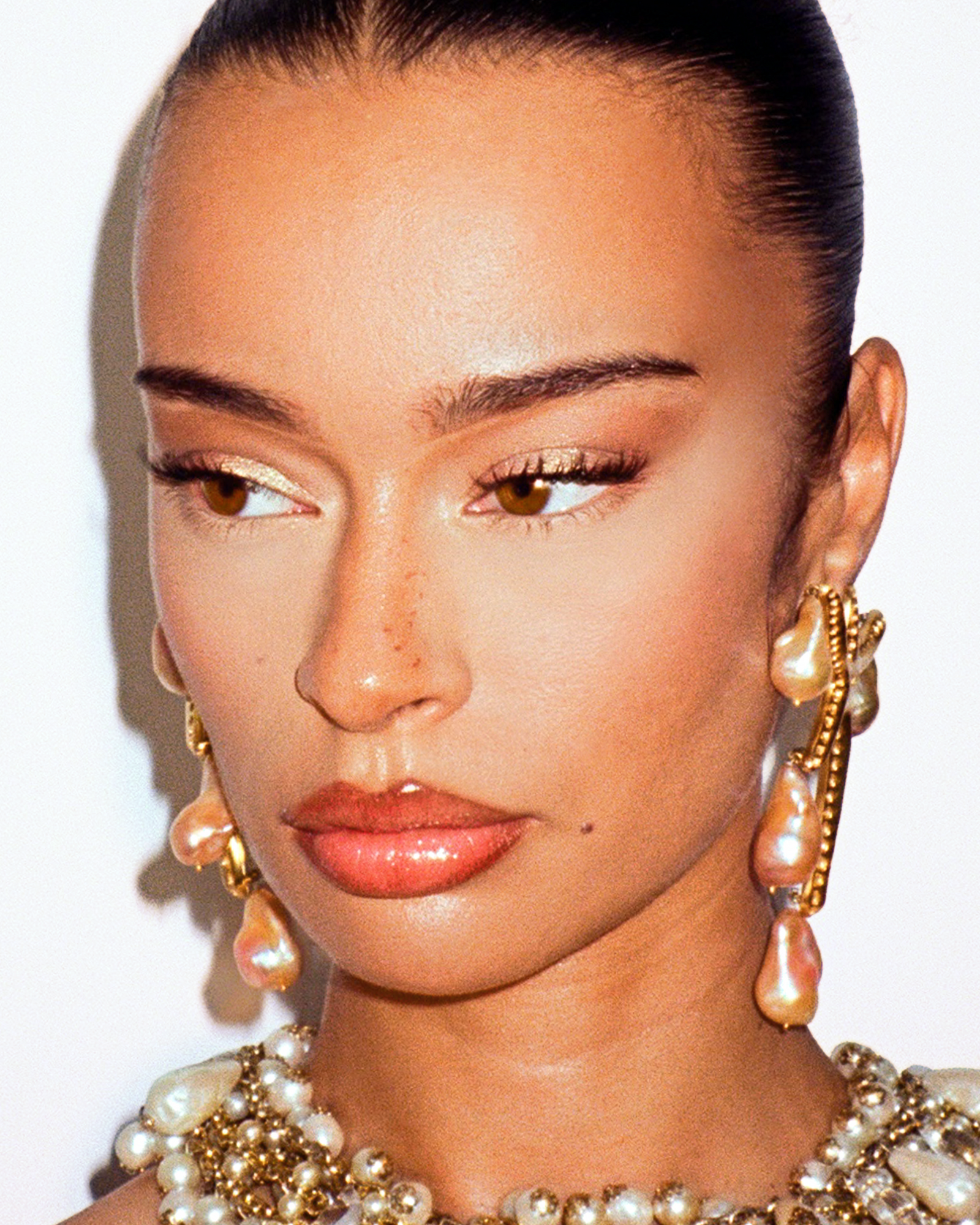 03 STAR OF THE SHOW GOLD